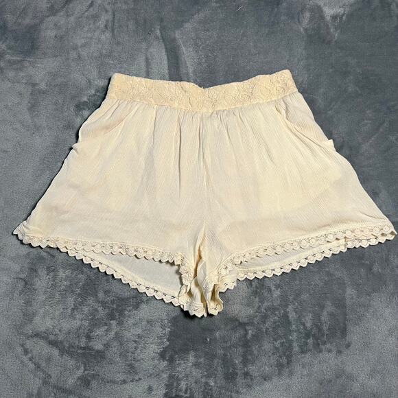 Women's High Rise Pull On Crochet Trim Shorts Sz XXS Boho Festival Coastal Beach - Picture 1 of 9